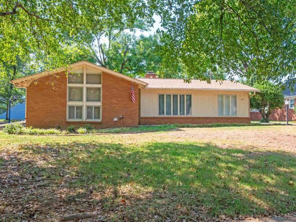 1601 W CRESTWOOD DR, Memphis, TN 38119