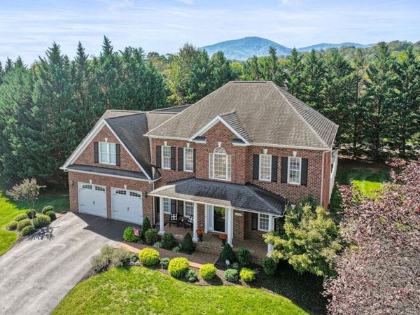 4537 Brentwood CT, Roanoke, VA 24018