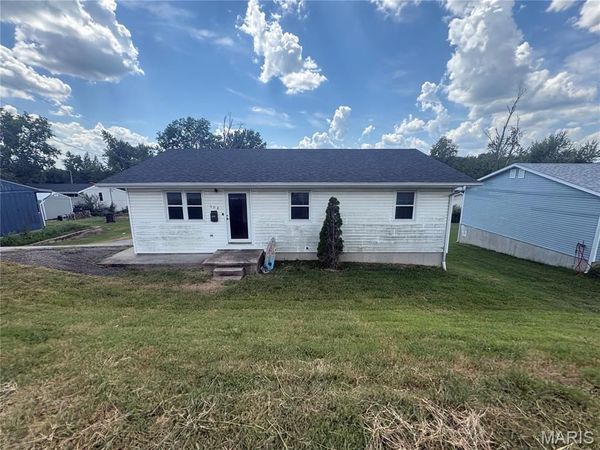 908 E State Route 72 , Rolla, MO 65401
