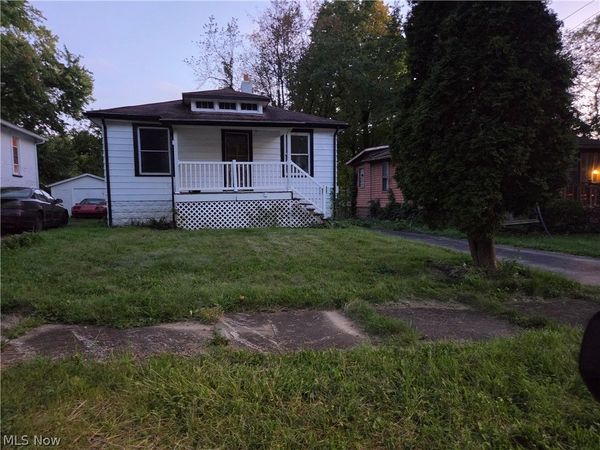 1647 Pointview Avenue , Youngstown, OH 44502