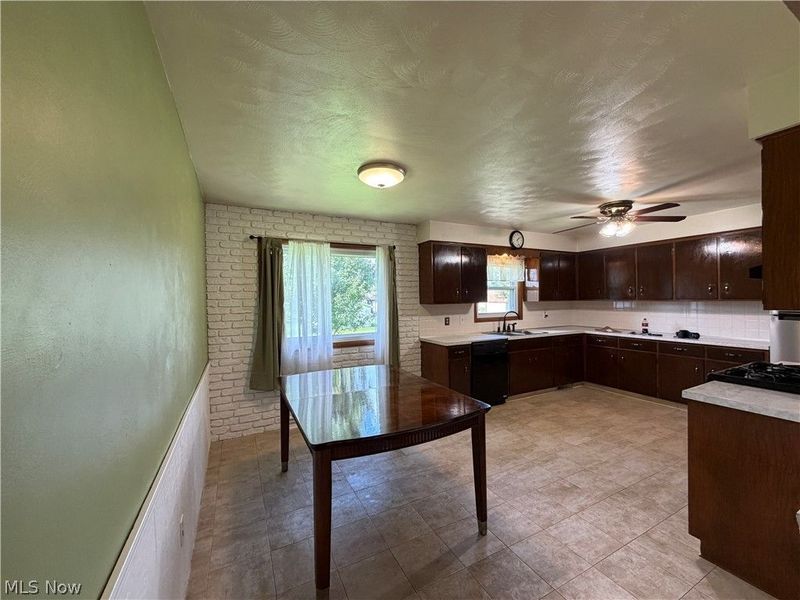 184 Circle View Drive, New Middletown, OH 44442 Photo 10