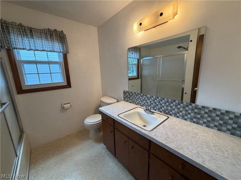 184 Circle View Drive, New Middletown, OH 44442 Photo 16