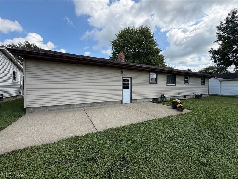184 Circle View Drive, New Middletown, OH 44442 Photo 43