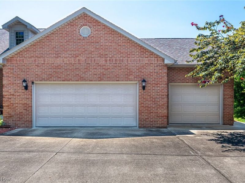 809 Sara Drive, Coshocton, OH 43812 Photo 5