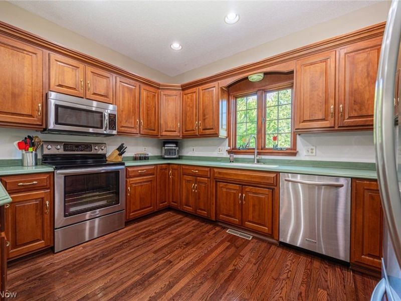 809 Sara Drive, Coshocton, OH 43812 Photo 8
