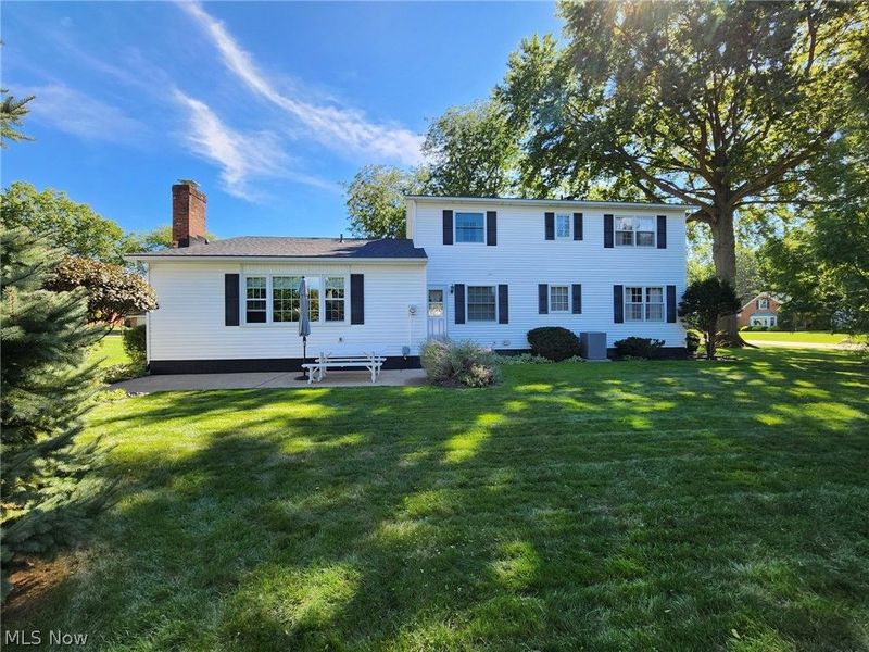 187 Crestview Drive, Elyria, OH 44035 Photo 3