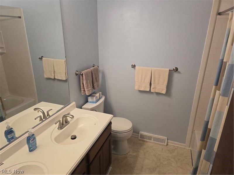 187 Crestview Drive, Elyria, OH 44035 Photo 31