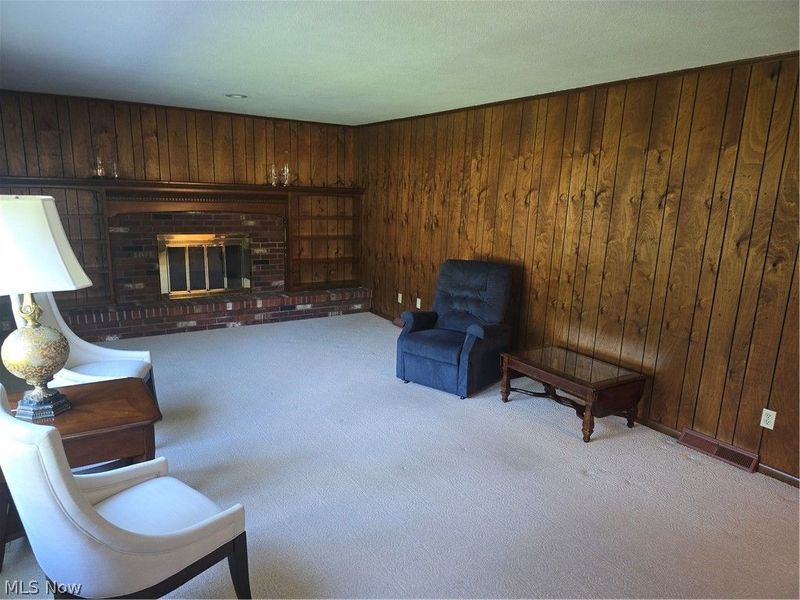 187 Crestview Drive, Elyria, OH 44035 Photo 9