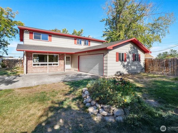 1141 E Hill Place , Moses Lake, WA 98837