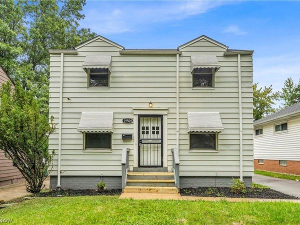 19509 Libby Road , Maple Heights, OH 44137