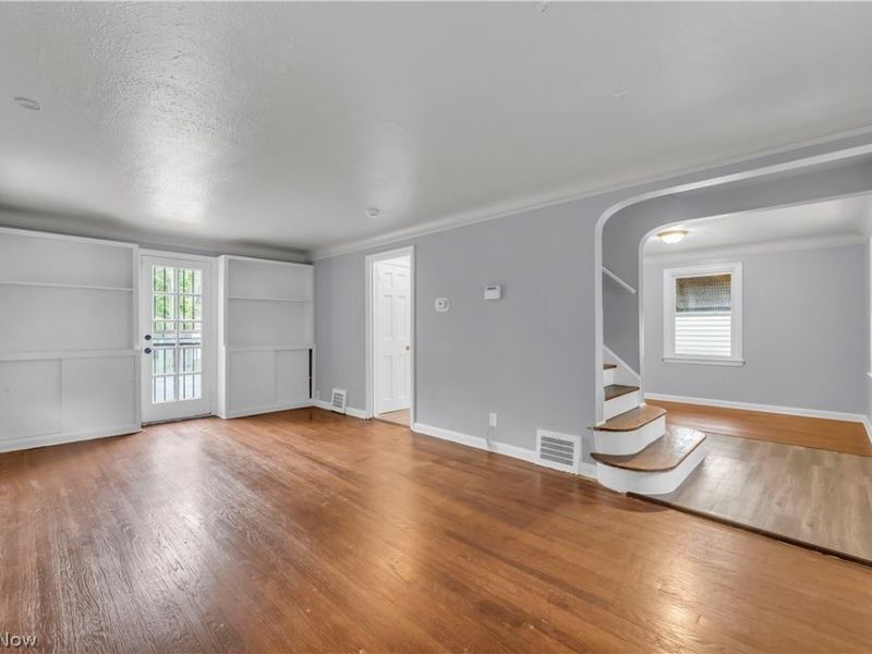 19509 Libby Road , Maple Heights, OH 44137 Photo 5