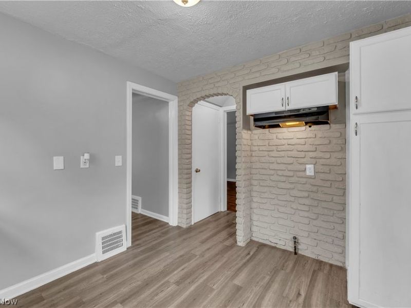 19509 Libby Road , Maple Heights, OH 44137 Photo 9