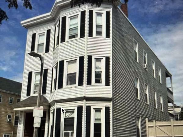 922 E Fourth St, Boston, MA 02127