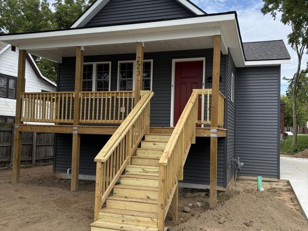223 Barnett Street NE, Grand Rapids, MI 49503