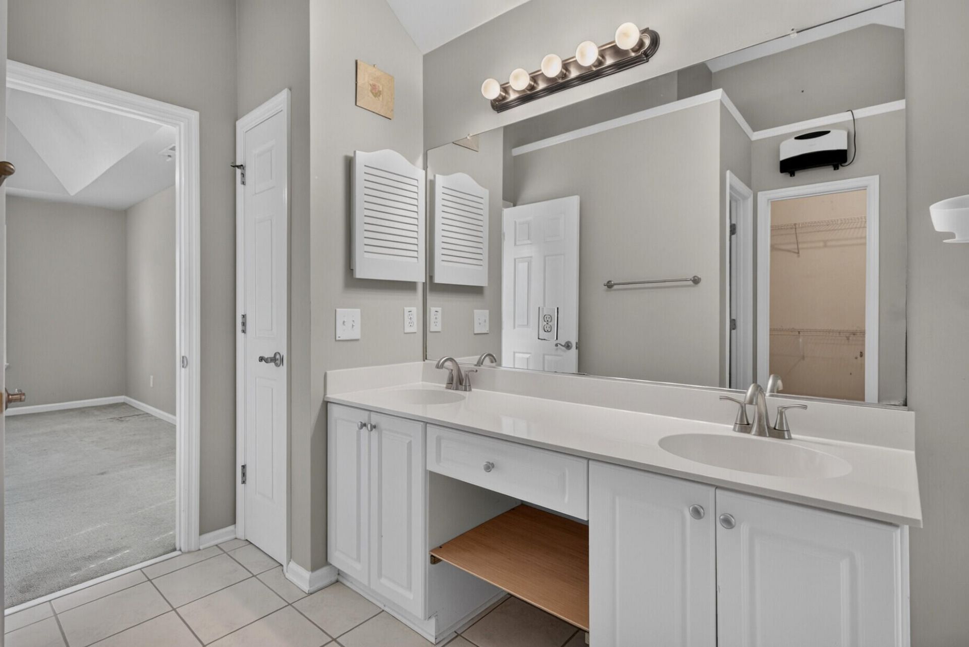 1132 Black Rush Circle Photo 38