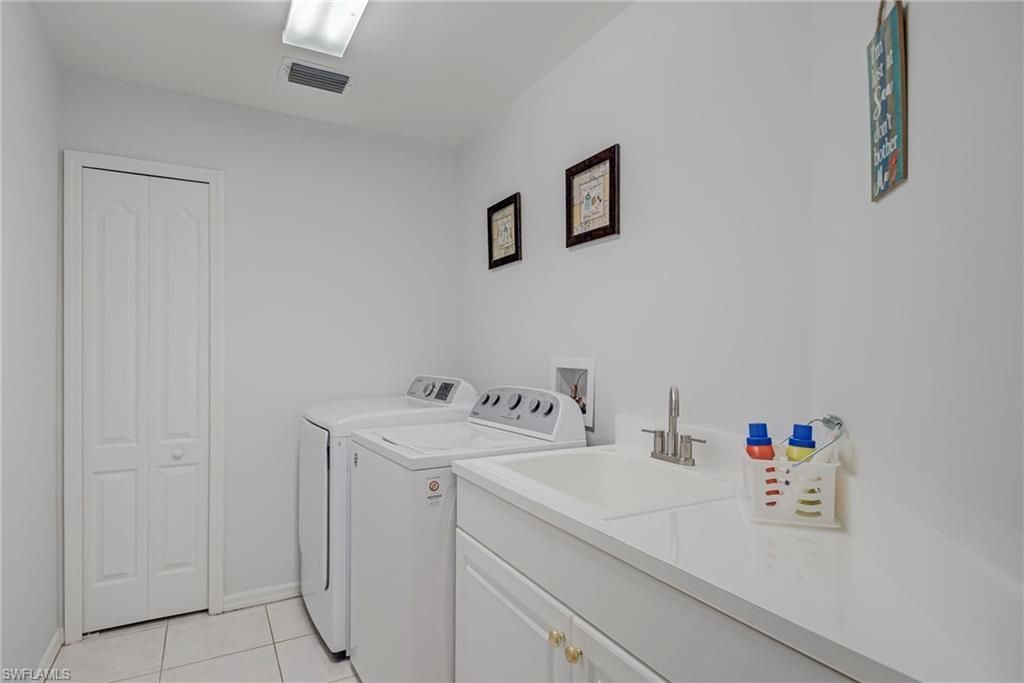 2540 SW 30th St , Cape Coral, FL 33914 Photo