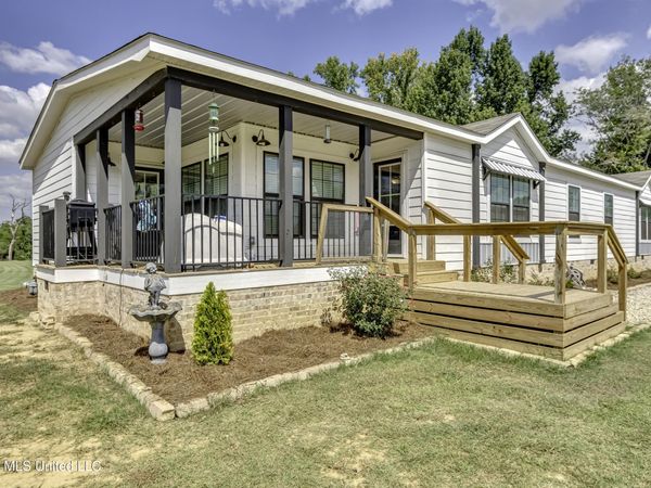 1534 Stokes Road, Canton, MS 39046