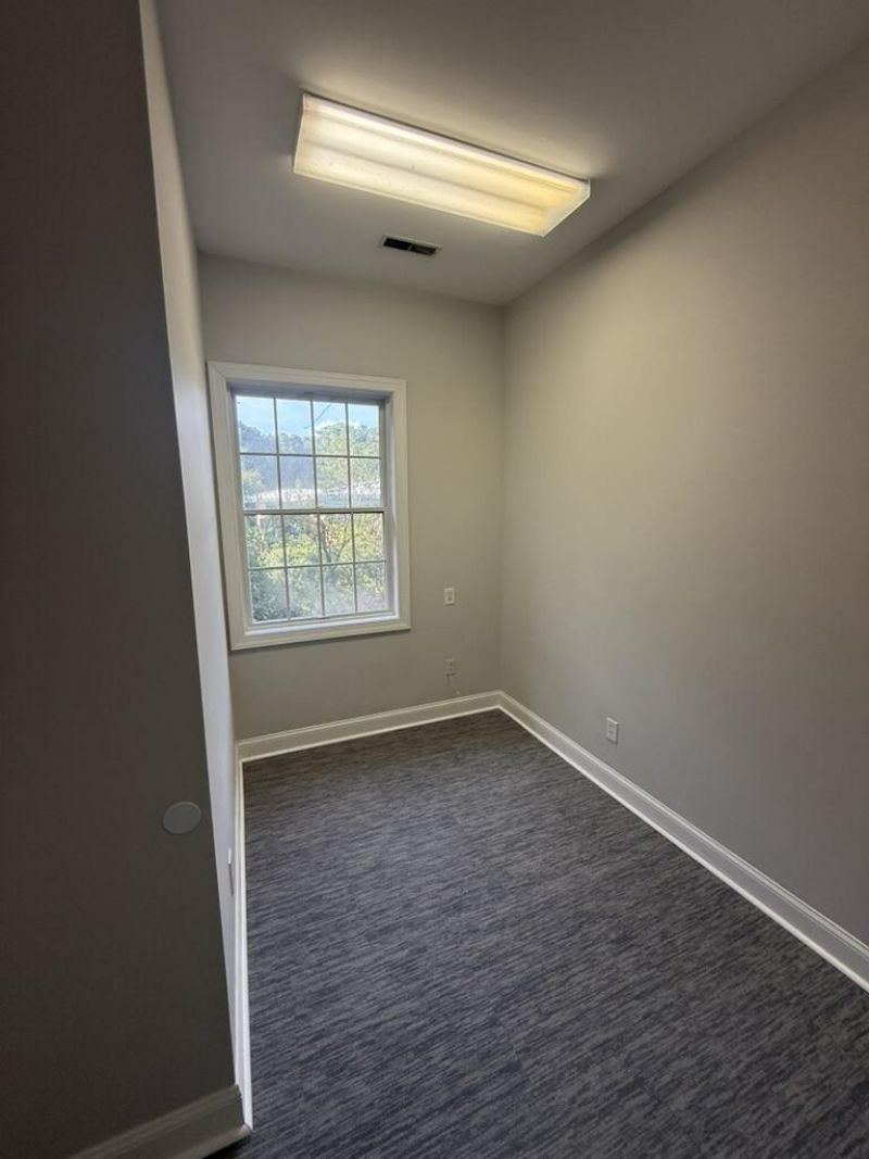 1002 Anna Knapp Boulevard  Photo 5