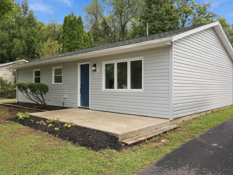 956 Hillridge Road , Reynoldsburg, OH 43068 Photo 2