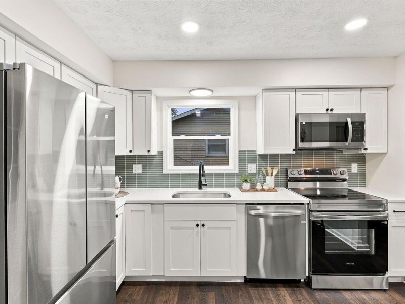956 Hillridge Road , Reynoldsburg, OH 43068 Photo 9