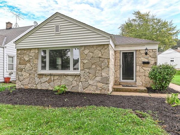 2950 N 91st STREET, Milwaukee, WI 53222