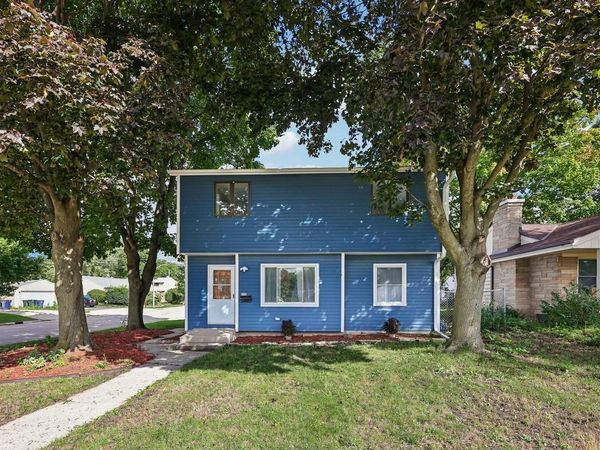 904 S 112th STREET, West Allis, WI 53214