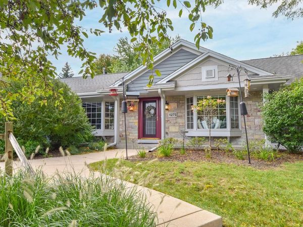 1275 Ridge ROAD, Waukesha, WI 53186