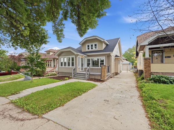 1350 N 55th STREET, Milwaukee, WI 53208