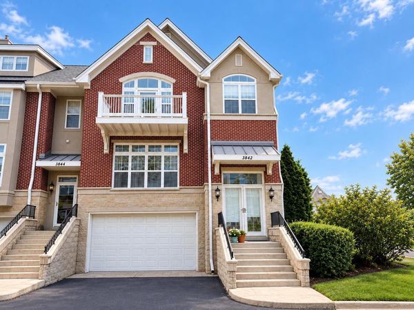 3842 S Lake DRIVE, Unit 16, Saint Francis, WI 53235