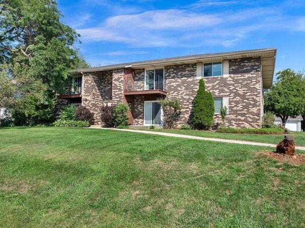 4909 Scotts WAY, Unit 202, Racine, WI 53402