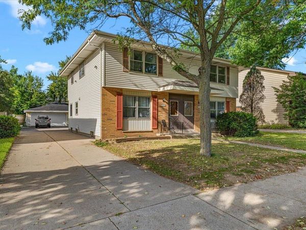 10773 W Appleton AVENUE, Unit 10775, Milwaukee, WI 53225