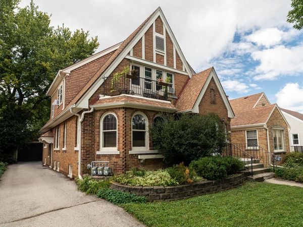 2635 N 68th STREET, Unit 2637, Wauwatosa, WI 53213
