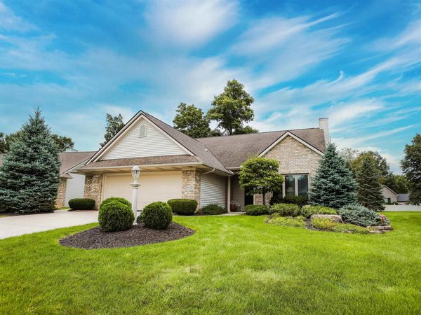 9532 Trellis Cove, Fort Wayne, IN 46835