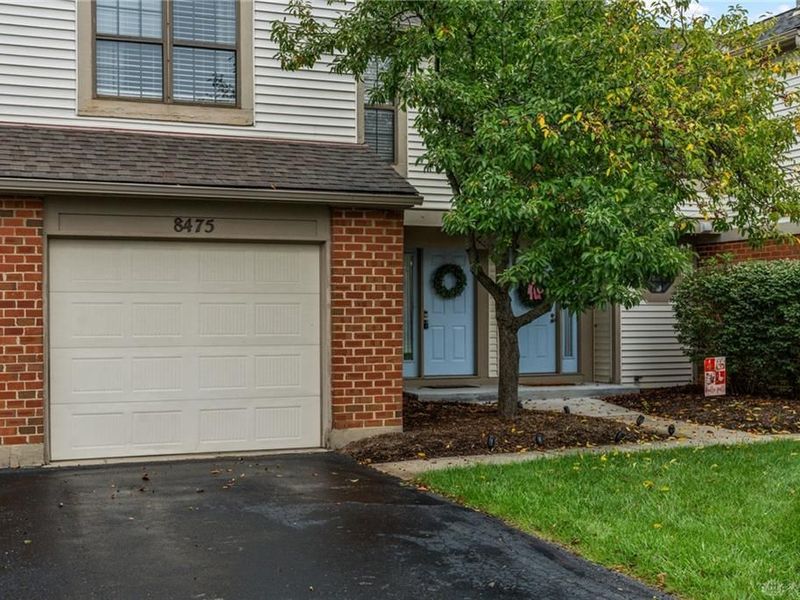 8475 Woodgrove Drive, Washington Township, OH 45458 Photo 3