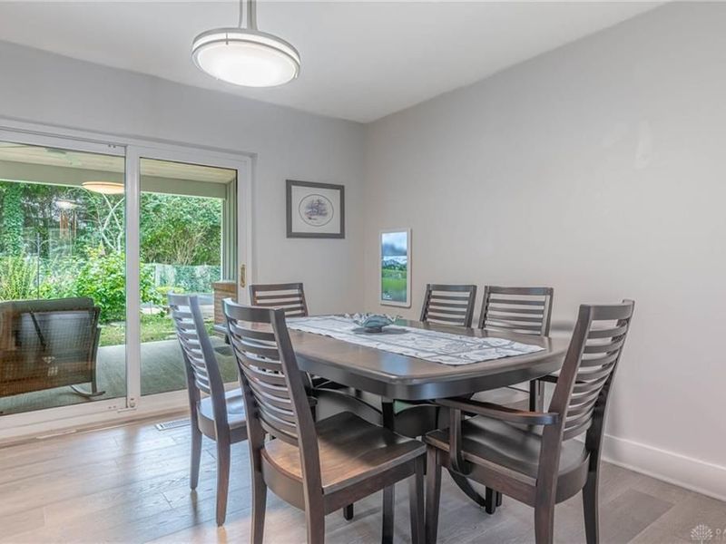 950 Pheasant Run Drive, Washington Township, OH 45458 Photo 7