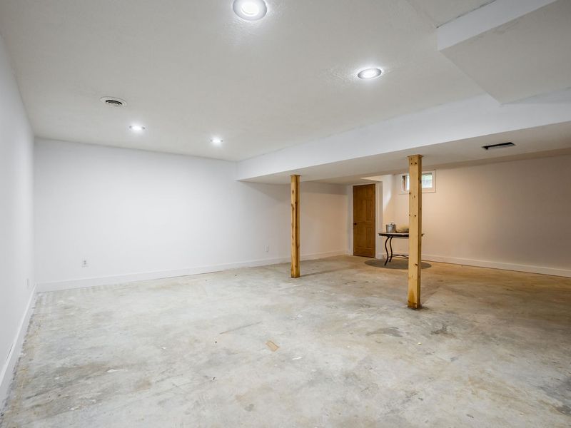 9005 Bradford Bloomer Road, Bradford, OH 45308 Photo 26