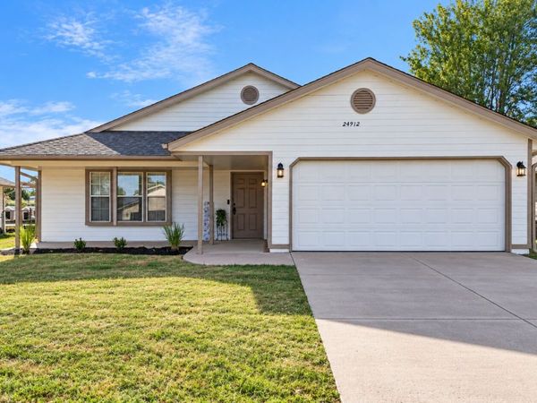 24912 S Heartwood Drive , Claremore, OK 74019