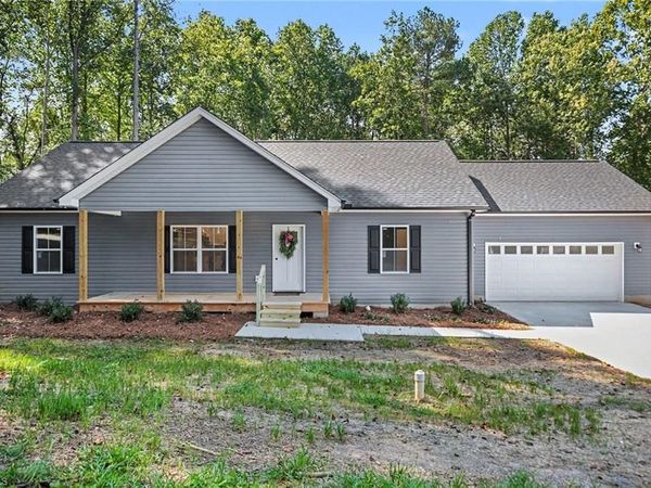 406 Grant Street , Yadkinville, NC 27055