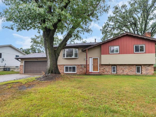 246 105th Avenue NW, Coon Rapids, MN 55448