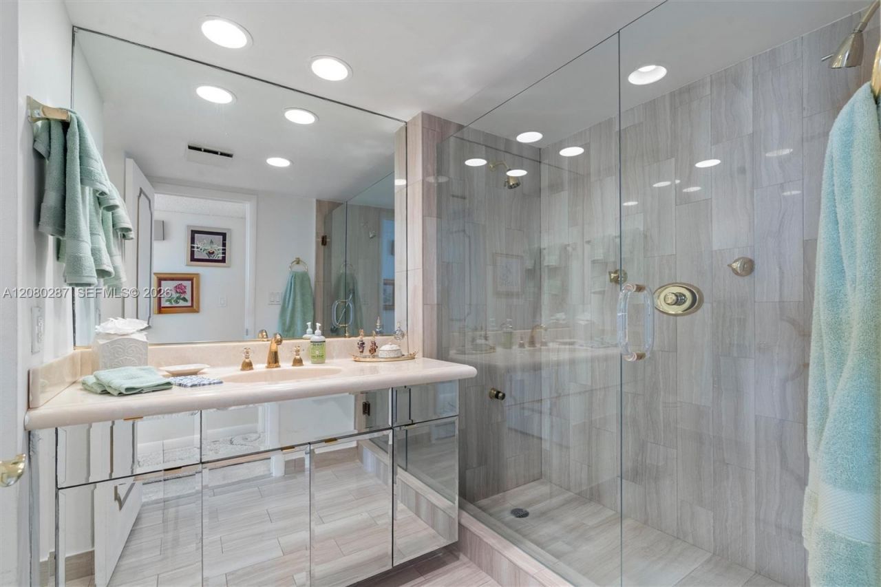 2100 S Ocean Ln, Unit 1512, Fort Lauderdale, FL 33316 Photo