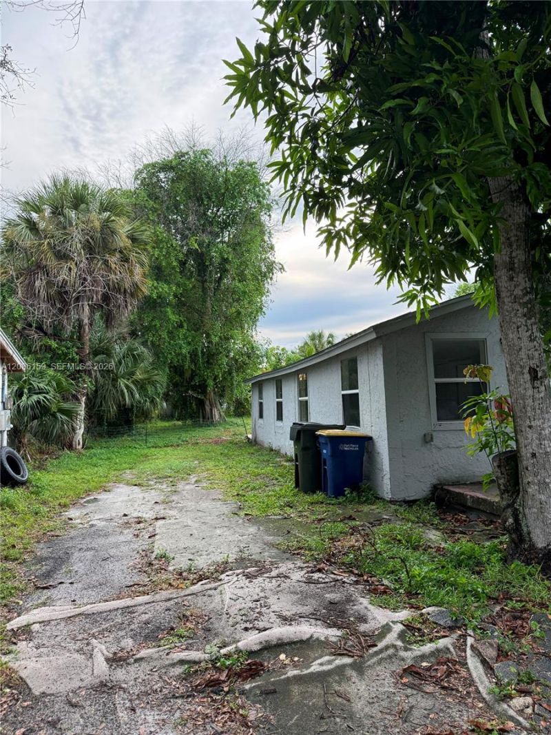309 N 17th St , Fort Pierce, FL 34950 Photo