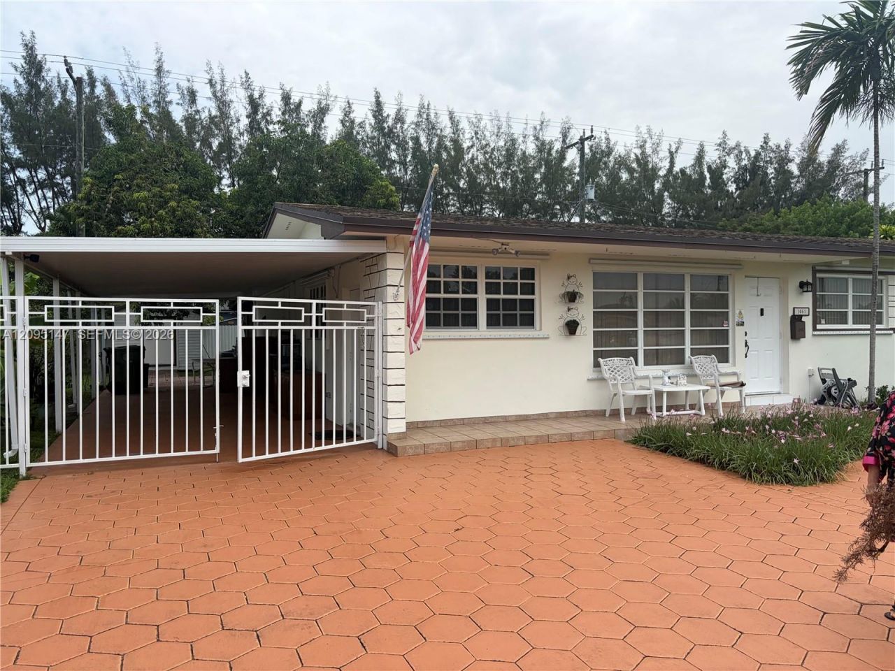 1051 W 47th St , Unit 1051, Hialeah, FL 33012 Photo