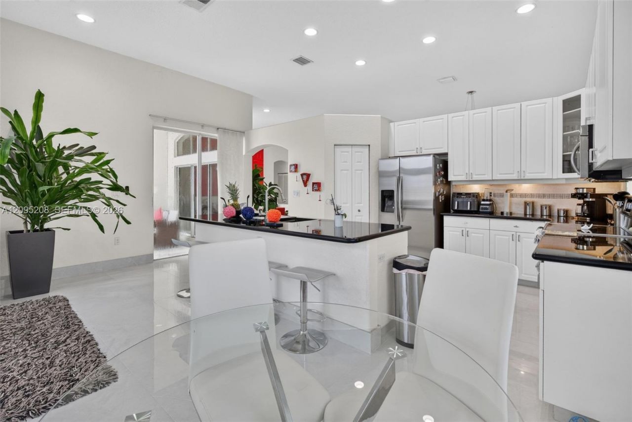 19367 NW 23rd St , Pembroke Pines, FL 33029 Photo