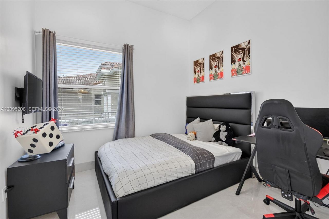 19367 NW 23rd St , Pembroke Pines, FL 33029 Photo