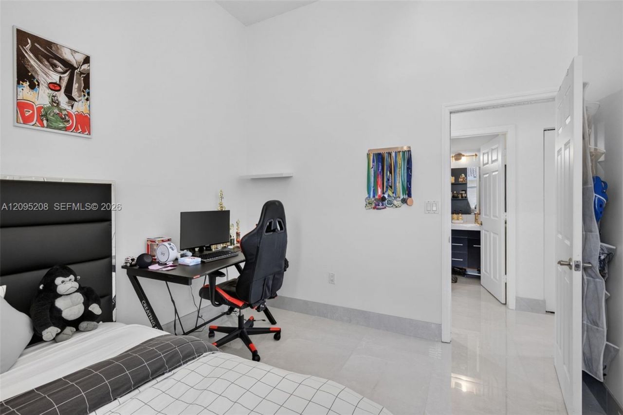19367 NW 23rd St , Pembroke Pines, FL 33029 Photo