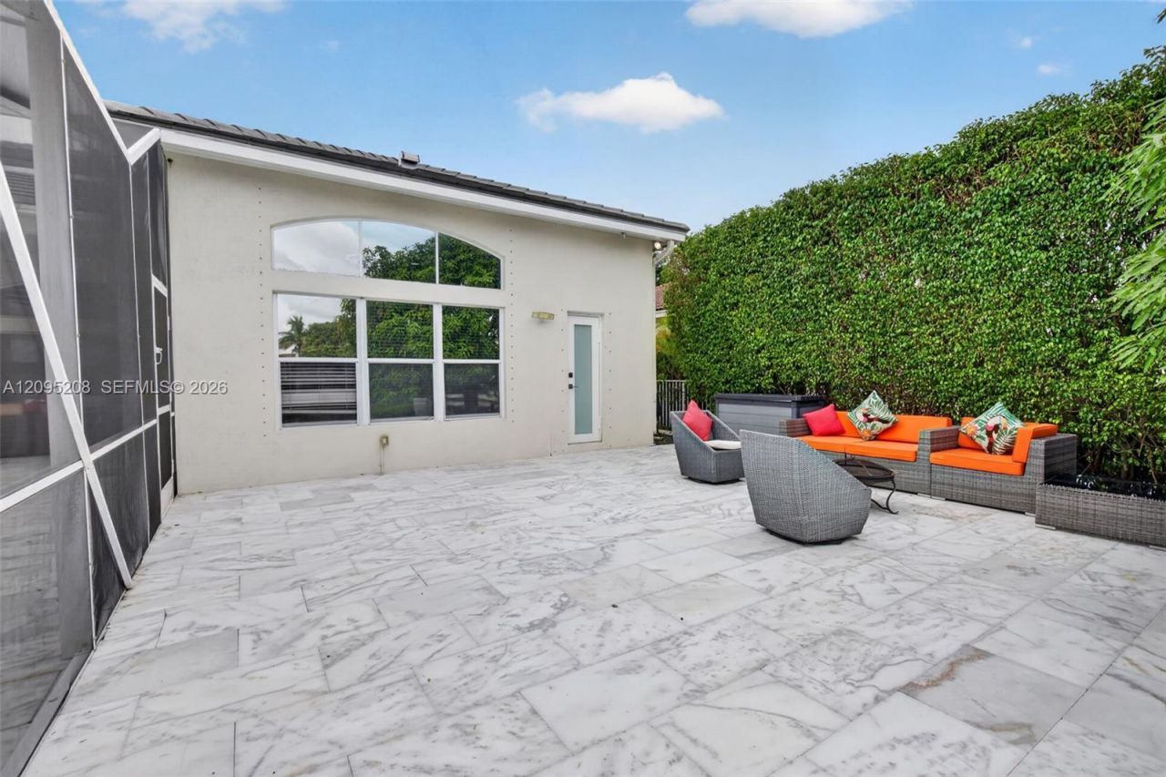 19367 NW 23rd St , Pembroke Pines, FL 33029 Photo