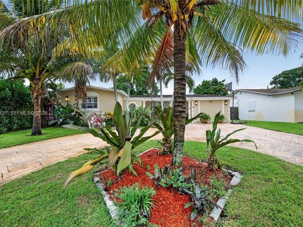 8508 Long Acre Dr , Miramar, FL 33025