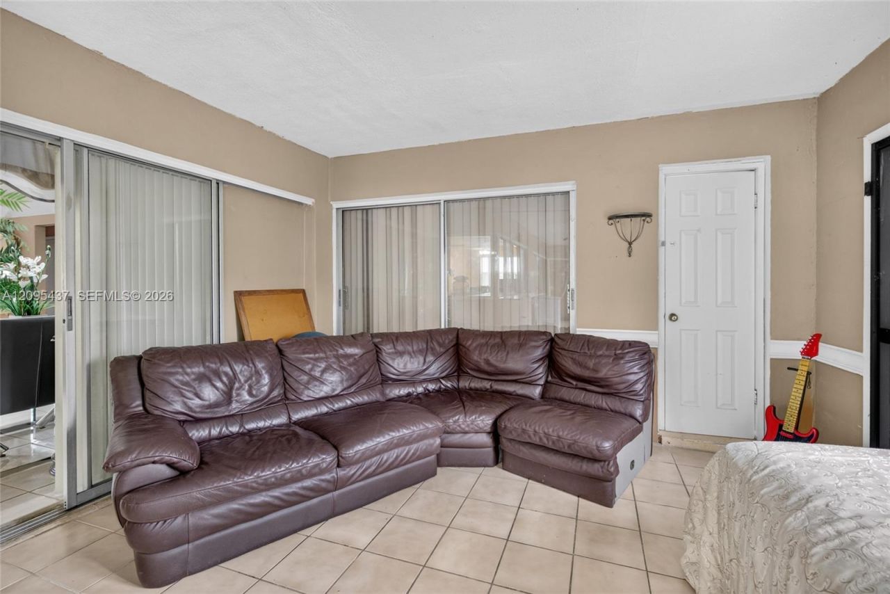 8508 Long Acre Dr , Miramar, FL 33025 Photo