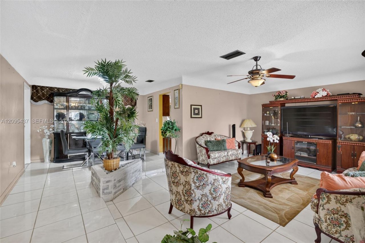 8508 Long Acre Dr , Miramar, FL 33025 Photo
