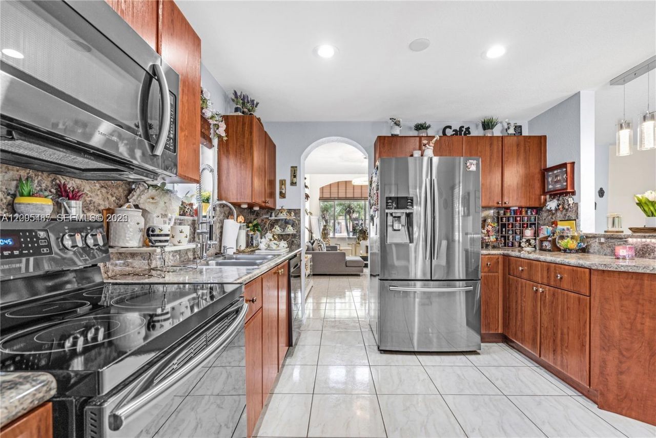 13324 SW 282nd St , Homestead, FL 33033 Photo